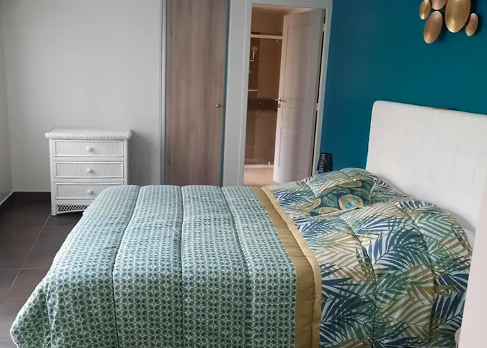 Les Geraniums Blancs 3 Etoiles Apartamento *